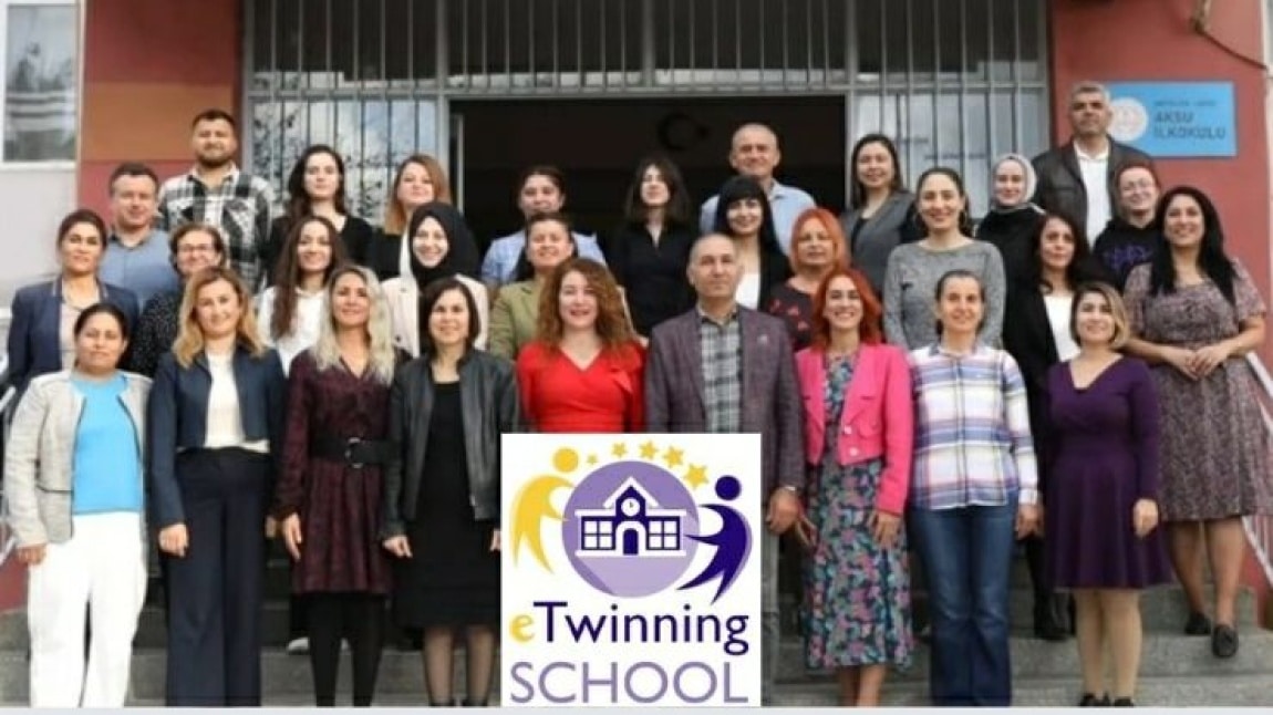 Yine Yeniden 3. Kez eTwinning Okulu Oluyoruz